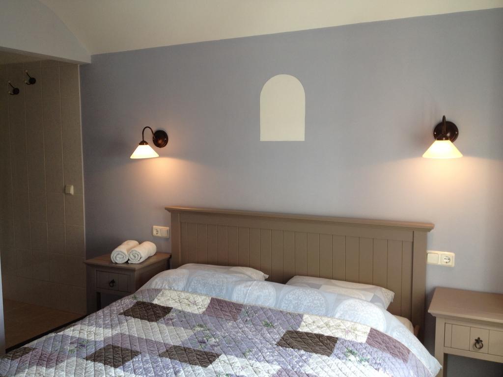 Bed and Breakfast Huize Mesch Eijsden Zimmer foto