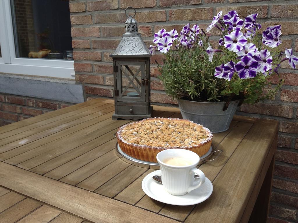 Bed and Breakfast Huize Mesch Eijsden Exterior foto